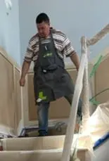 Oscar Lechuga : Master Carpenter